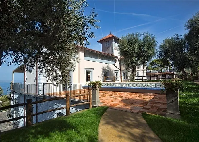 Sabrina Relais 2* סורנטו